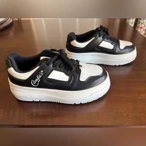 Candie’s Sneakers - Black/White Platform Sneakers. Size 6.